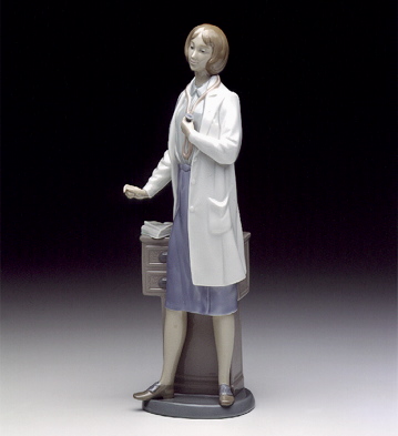 Nao. Porcelain figurines and collectibles. Figurine Details